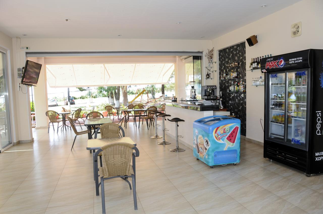 Apartments Hotel Alexandros Arkoudi Buitenkant foto