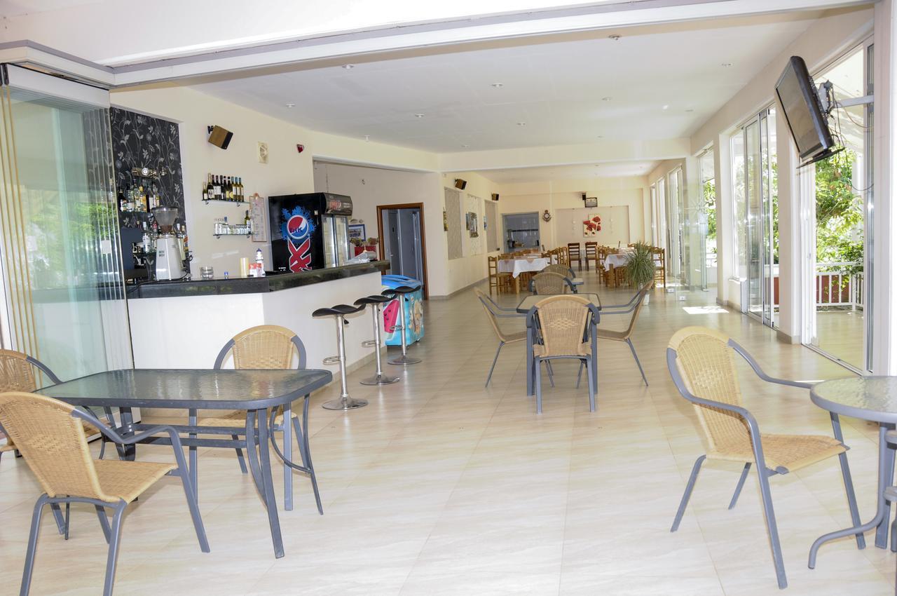 Apartments Hotel Alexandros Arkoudi Buitenkant foto